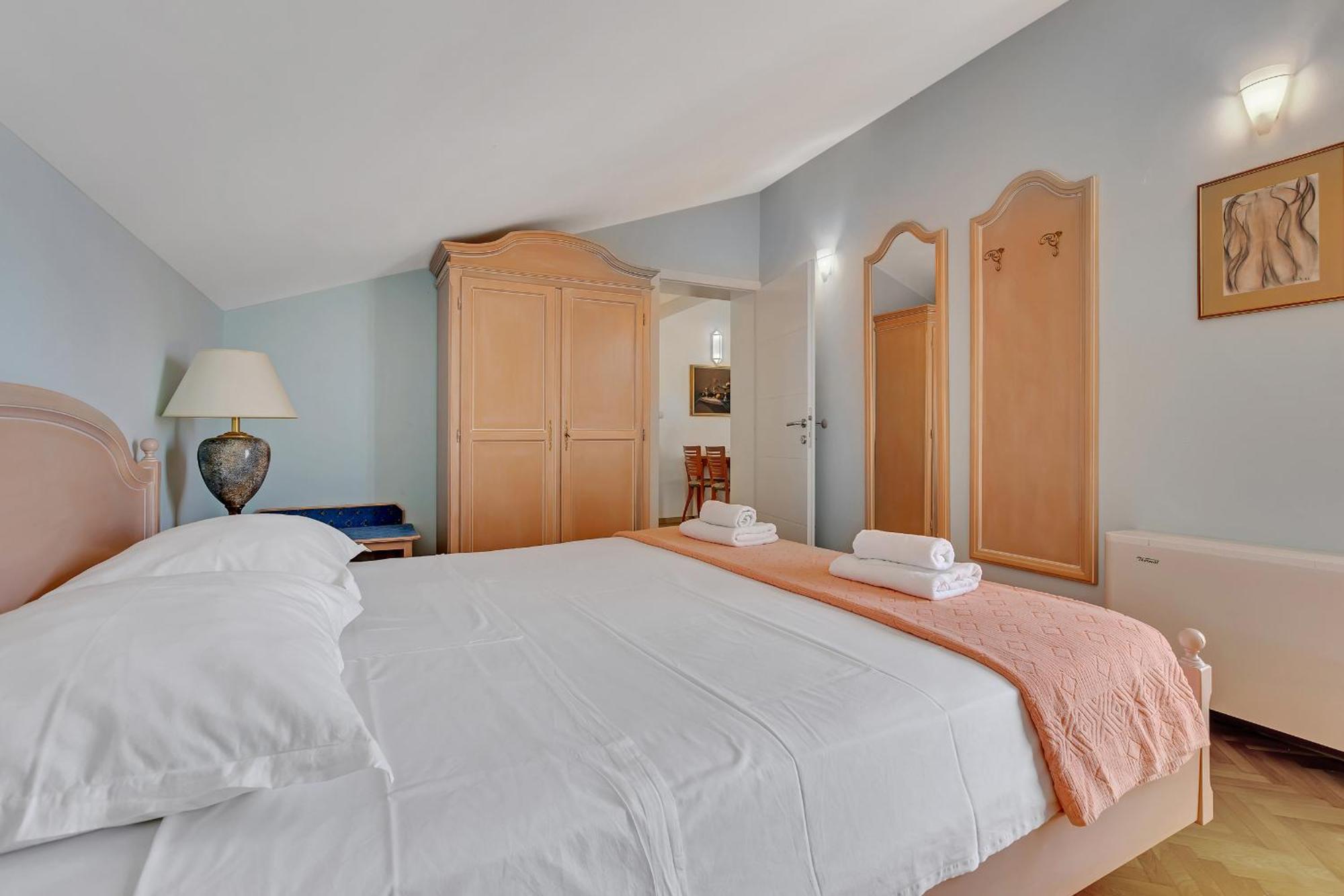 Grand View Apartments Drasnice Esterno foto