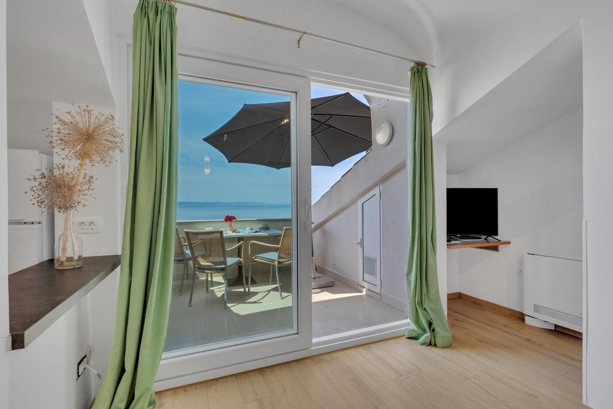 Grand View Apartments Drasnice Esterno foto
