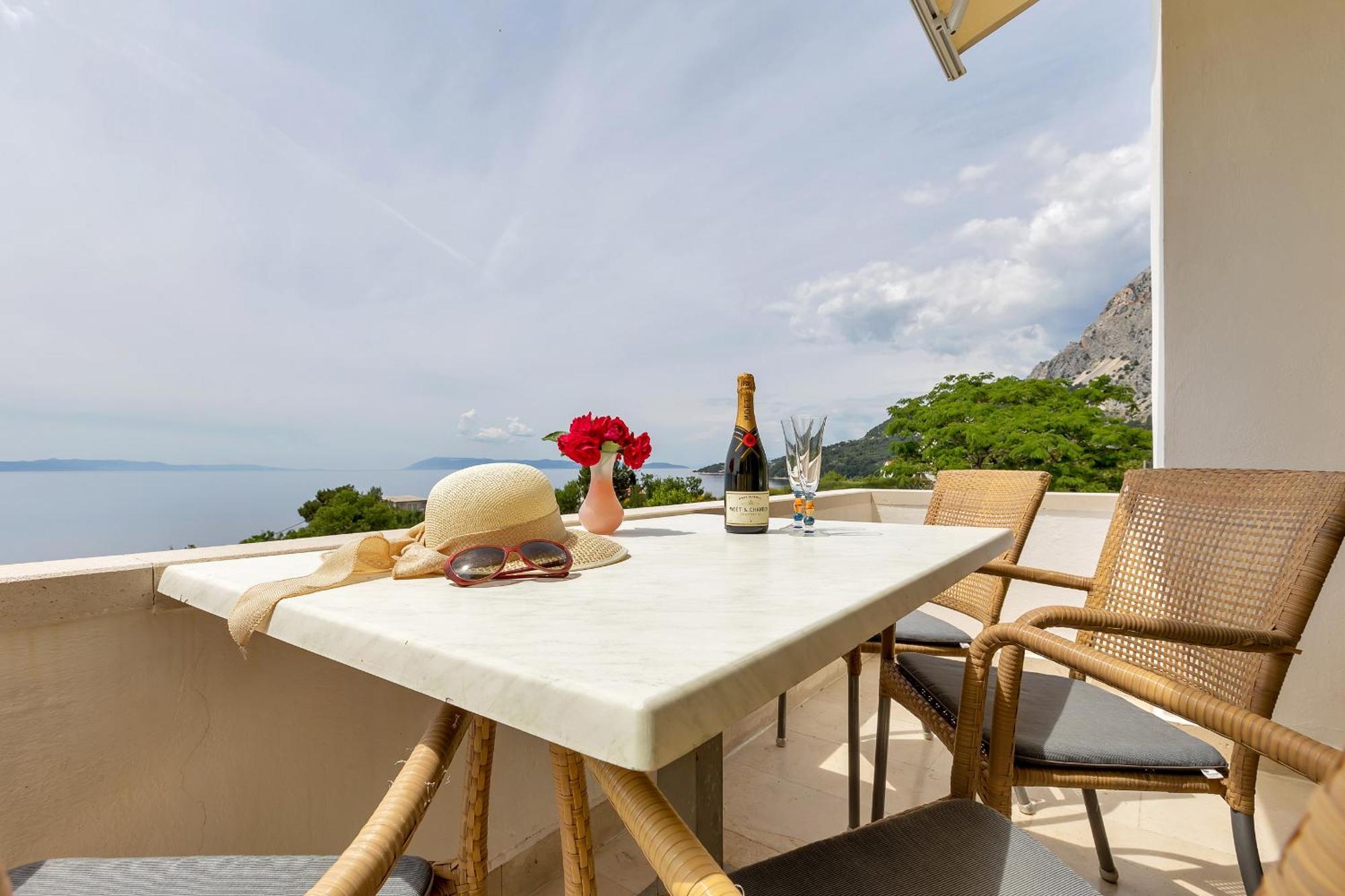 Grand View Apartments Drasnice Esterno foto